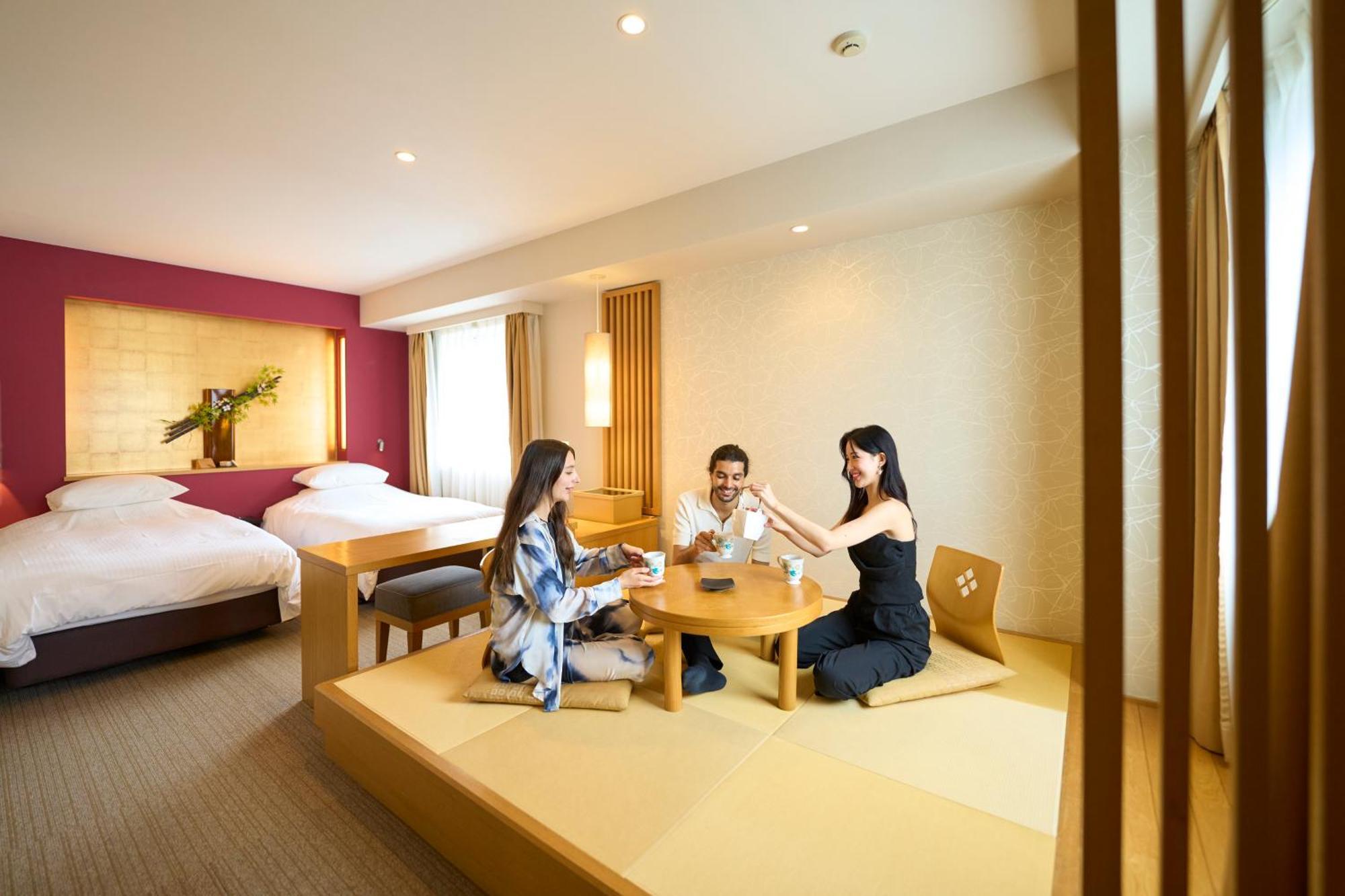 Hotel Resol Trinity Kanazawa Bagian luar foto